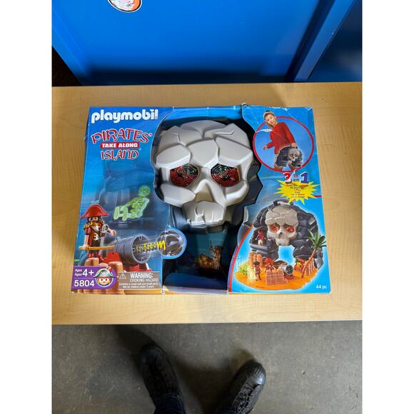 Playmobile Pirate Treasure Island Playset - 4443 - new in package - Picture 1 of 10
